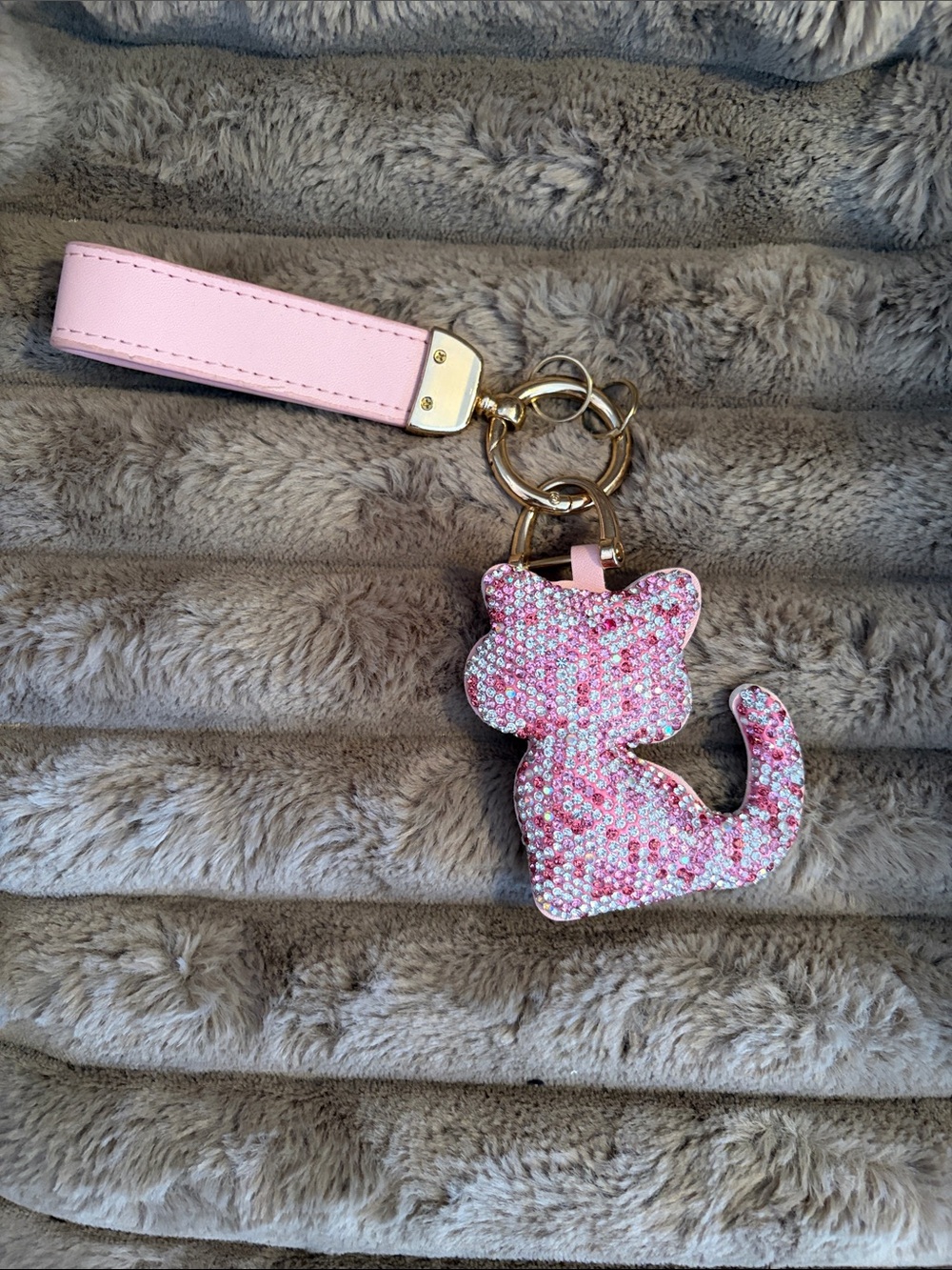 Pink Cat Crystal Keychain Wristlet & Black Cat Keychain - Picture 2 of 6